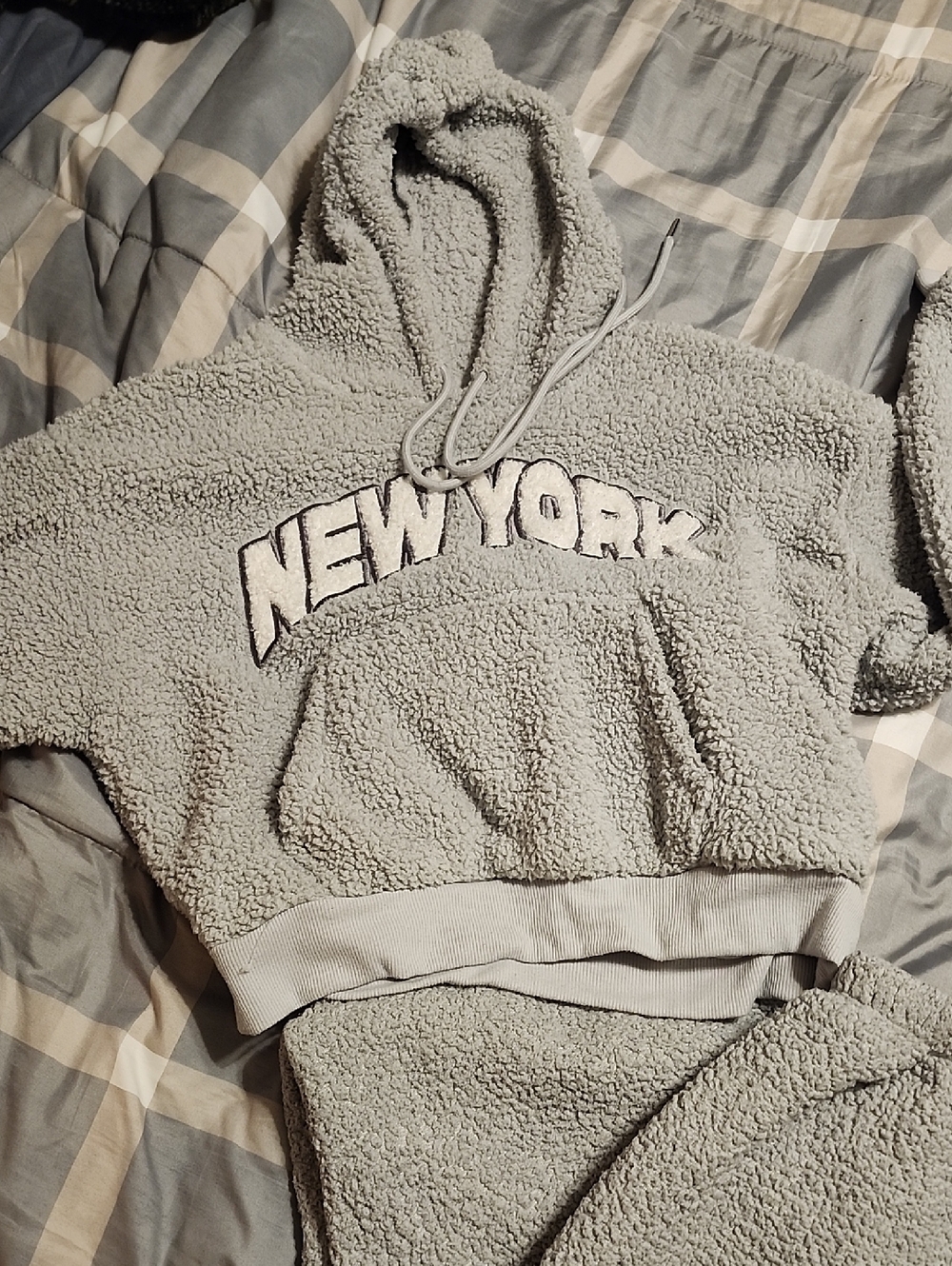 No Boundaries Light Gray Sherpa Pullover Hoodie & Pant Set